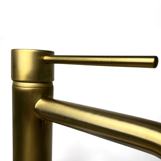 Смеситель для раковины PAINI Cox 78PJ205OLL удлиненный излив, высокий, брашированное золото Смеситель для раковины PAINI Cox 78PJ205OLL удлиненный излив, высокий, брашированное золото