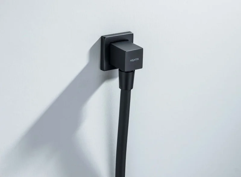 Шланговое подсоединение AQUATEK, матовый черный AQ2458MB