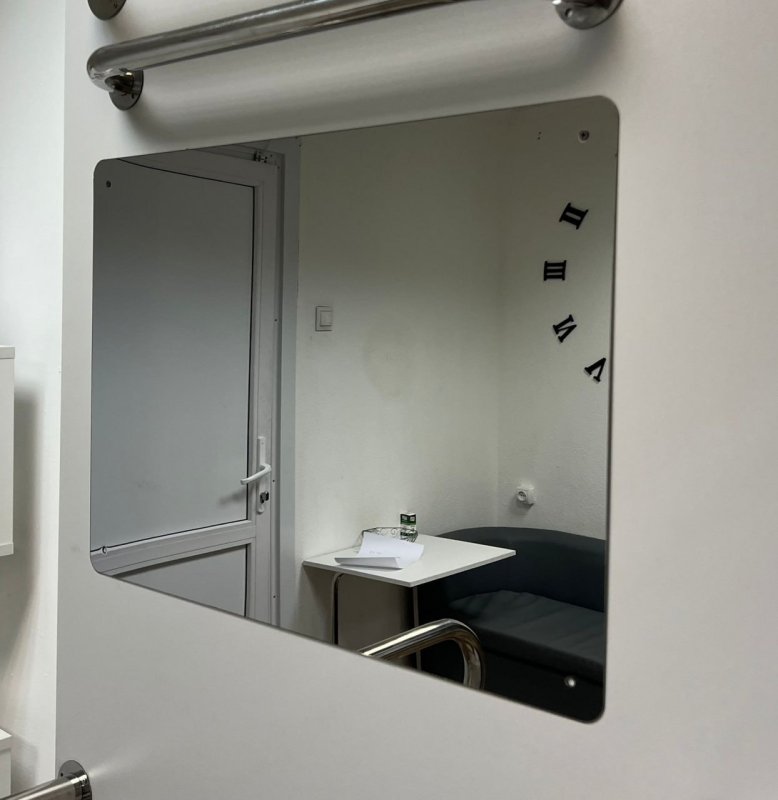 Зеркало из нержавеющей стали 500*700 мм SAWY SNZ8