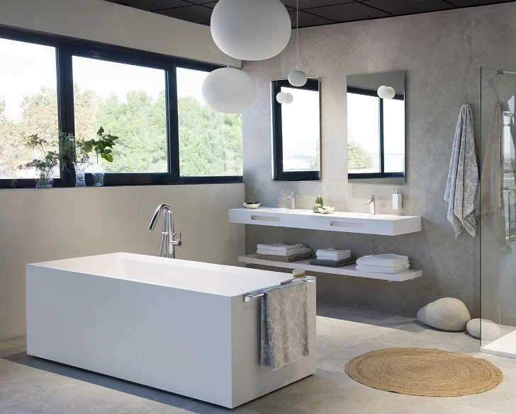 Напольный однорычажный смеситель для ванны ALEXIA 368503S