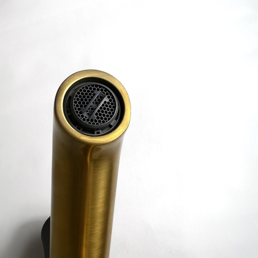 Смеситель для раковины PAINI Domus 18PJ205PZ без донного клапана, брашированное золото PVD (PJ) Смеситель для раковины PAINI Domus 18PJ205PZ без донного клапана, брашированное золото PVD (PJ)