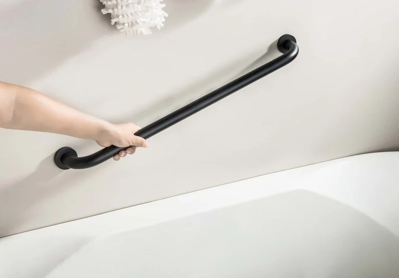 Поручень 650 мм AQUATEK, матовый черный AQ4996MB