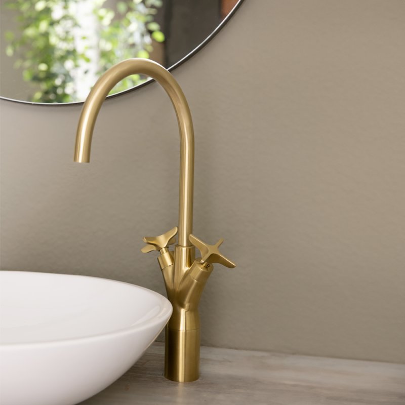 Смеситель для раковины чаши ADAGIO 911001OC золото