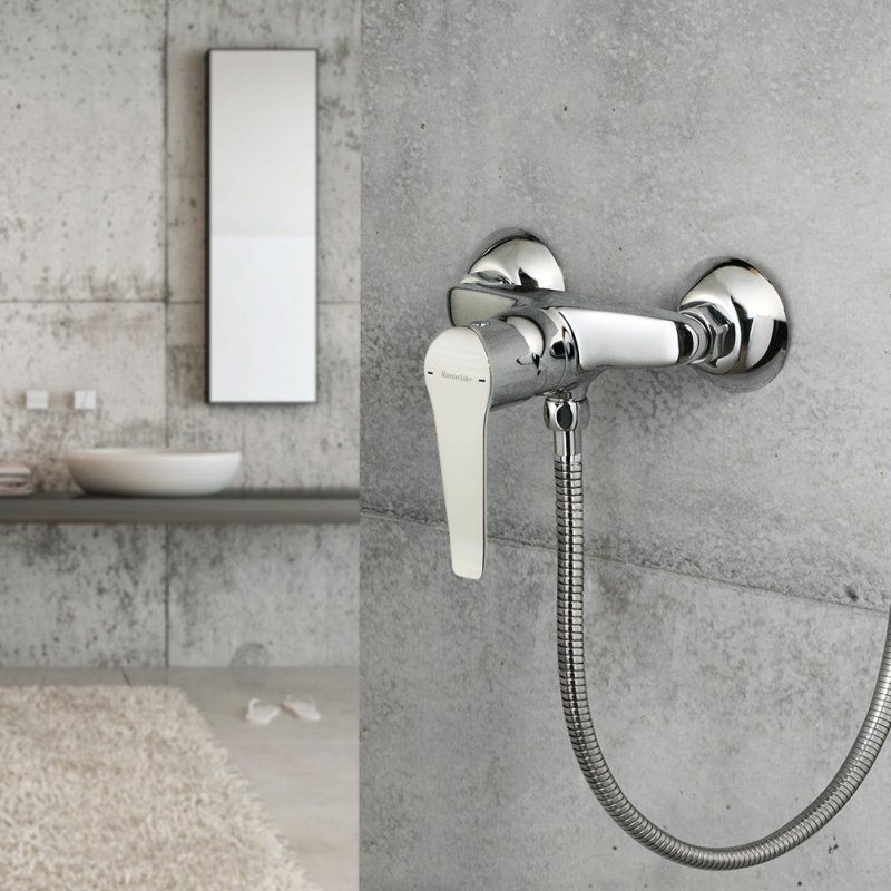 Смеситель для душа с душевым комплектом YPSILON PLUS 6408T1