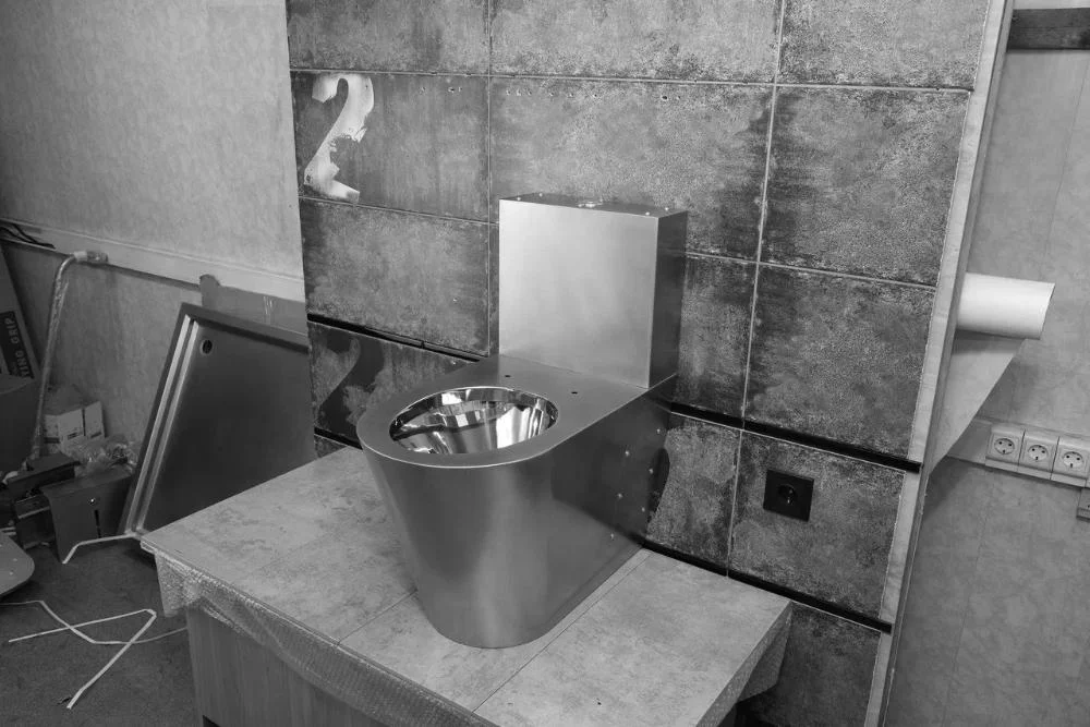 Унитаз напольный с баком антивандальный Тругор