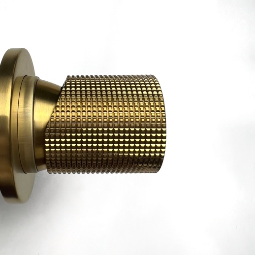 Смеситель для раковины PAINI Cox Grip 7GPJ208 встраиваемый, брашированное золото PVD (PJ) Смеситель для раковины PAINI Cox Grip 7GPJ208 встраиваемый, брашированное золото PVD (PJ)