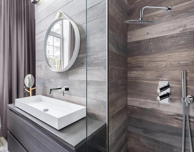 Встраиваемый однорычажный смеситель для раковины на цельной пластине с длинным изливом 240 мм DRAKO 332003