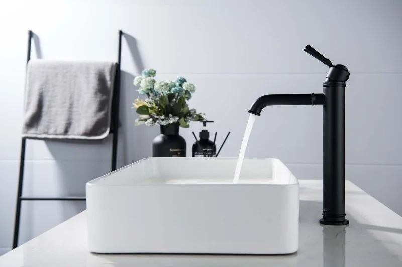 Смеситель для раковины 235, без донного клапана AQUATEK, матовый черный AQ1504MB КЛАССИК