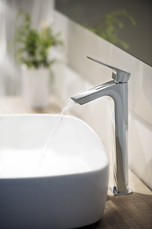 Смеситель высокий для раковины чаши однорычажный URBAN CHIC с каскадным изливом211001 (L)